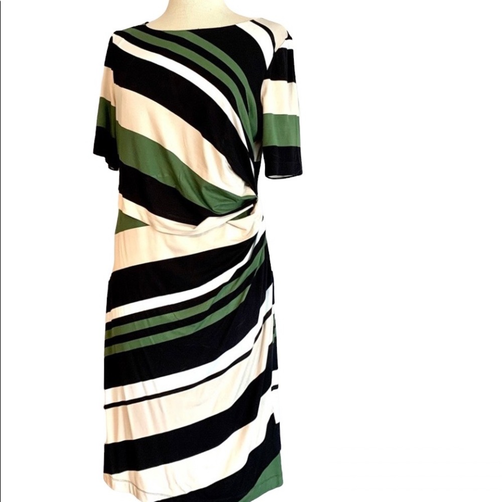 Roz & Ali Wrap Dress